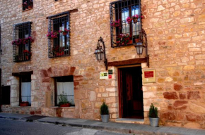 Гостиница Casa Rural Los Cuatro Caños  Сигуэнса